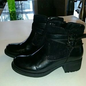 Ankle boots